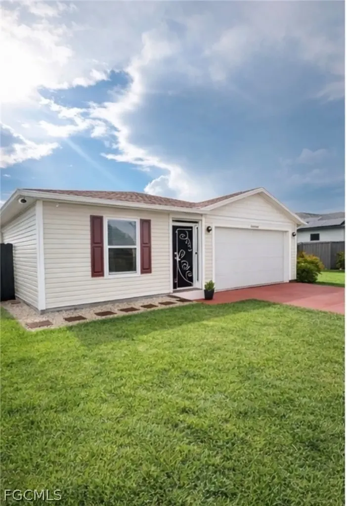 1908 NE 2nd Place Cape Coral FL 33909