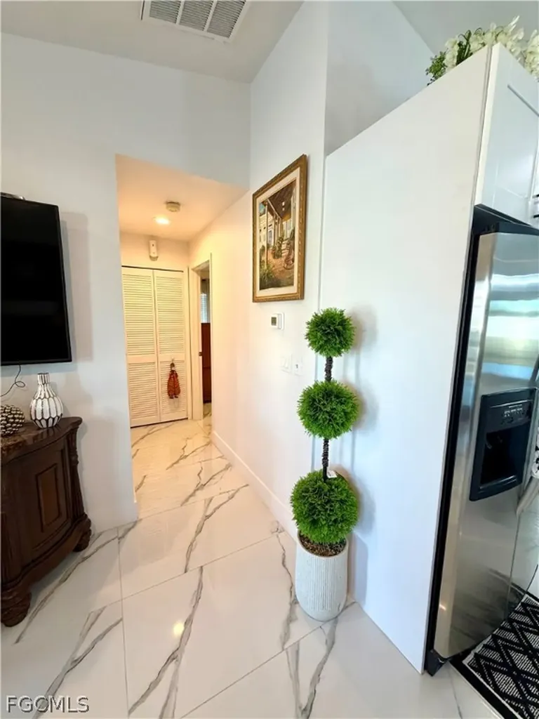 500 NW 20th Avenue Cape Coral FL 33993