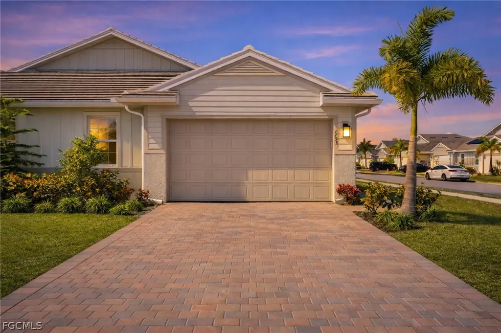 1193 Enbrook Loop Naples FL 34114