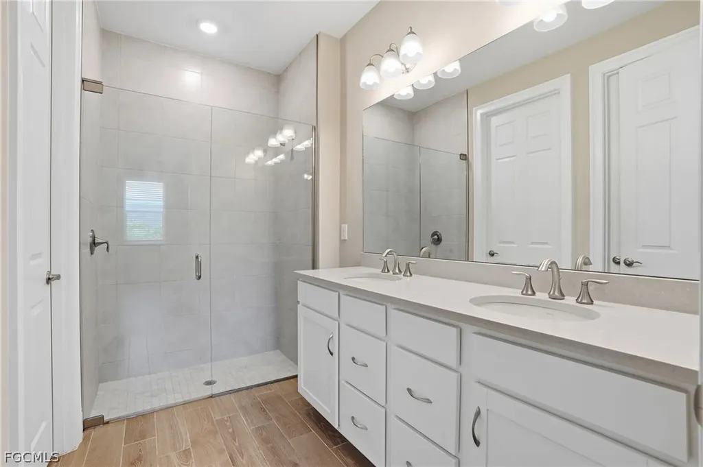 1193 Enbrook Loop Naples FL 34114