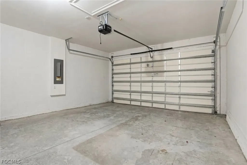 1193 Enbrook Loop Naples FL 34114