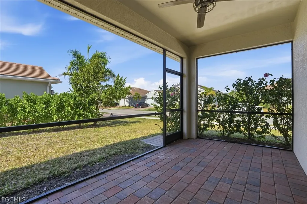 1193 Enbrook Loop Naples FL 34114