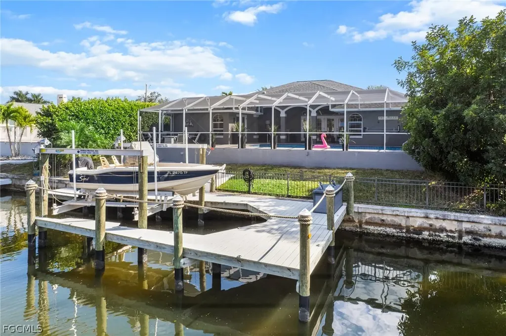 1413 SW 43rd Terrace Cape Coral FL 33914