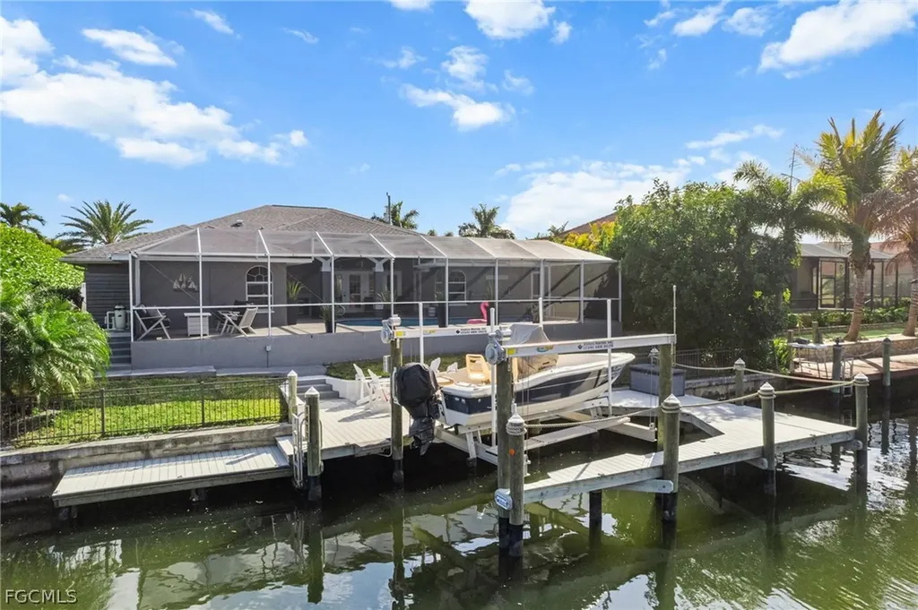 1413 SW 43rd Terrace Cape Coral FL 33914