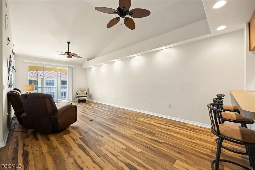 1105 Van Loon Commons Circle Cape Coral FL 33909