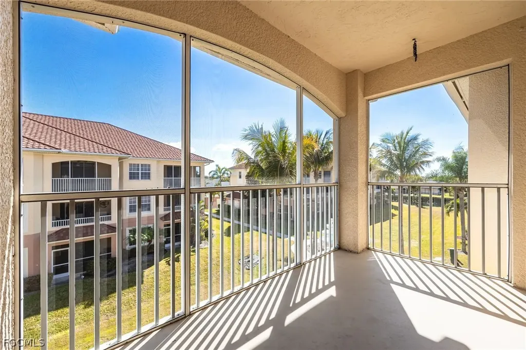 1105 Van Loon Commons Circle Cape Coral FL 33909