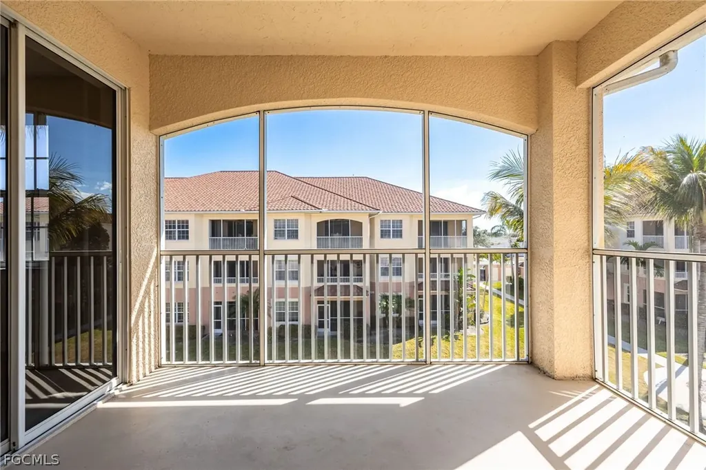 1105 Van Loon Commons Circle Cape Coral FL 33909