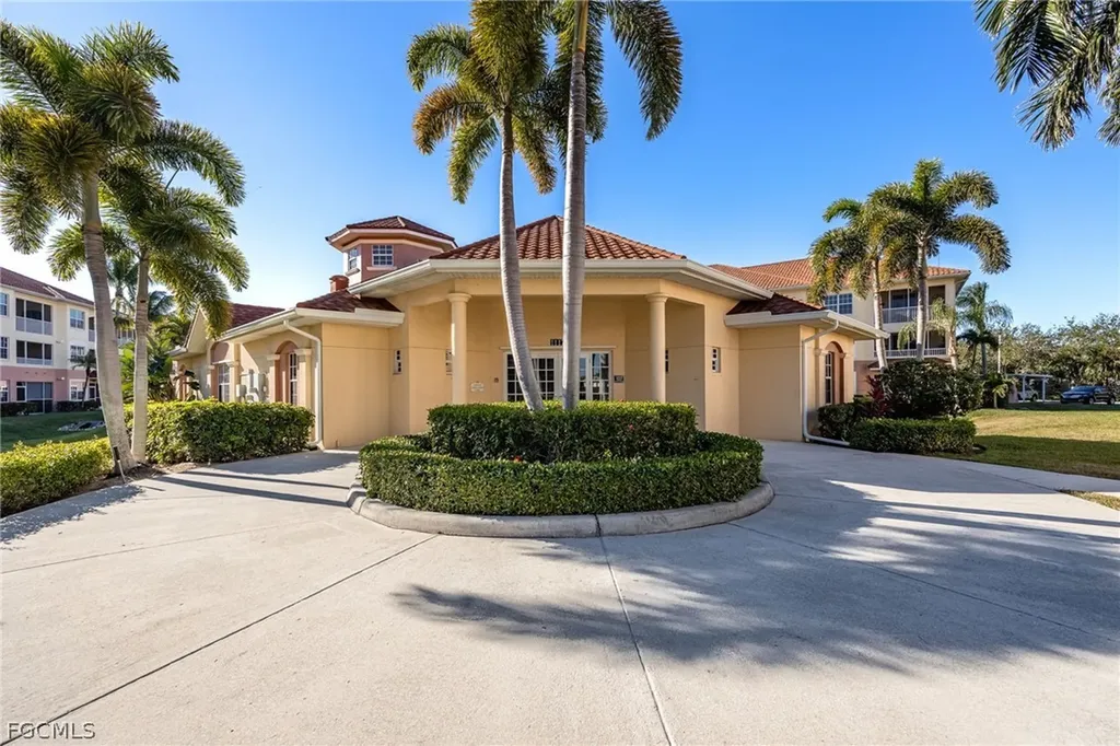 1105 Van Loon Commons Circle Cape Coral FL 33909