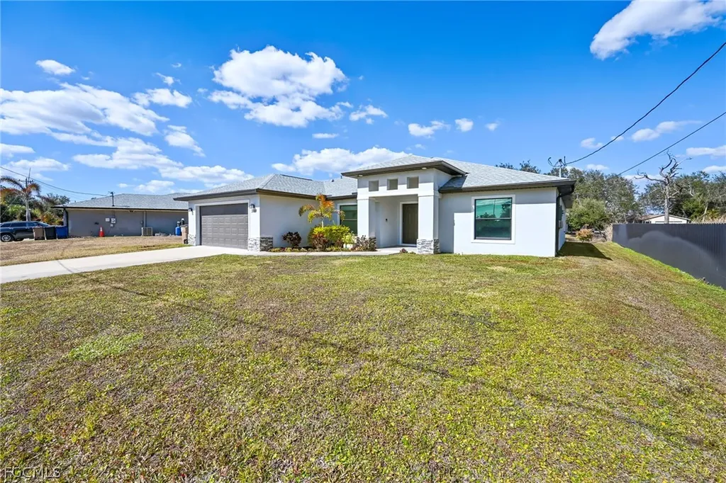 3914 39th Street SW Lehigh Acres FL 33976