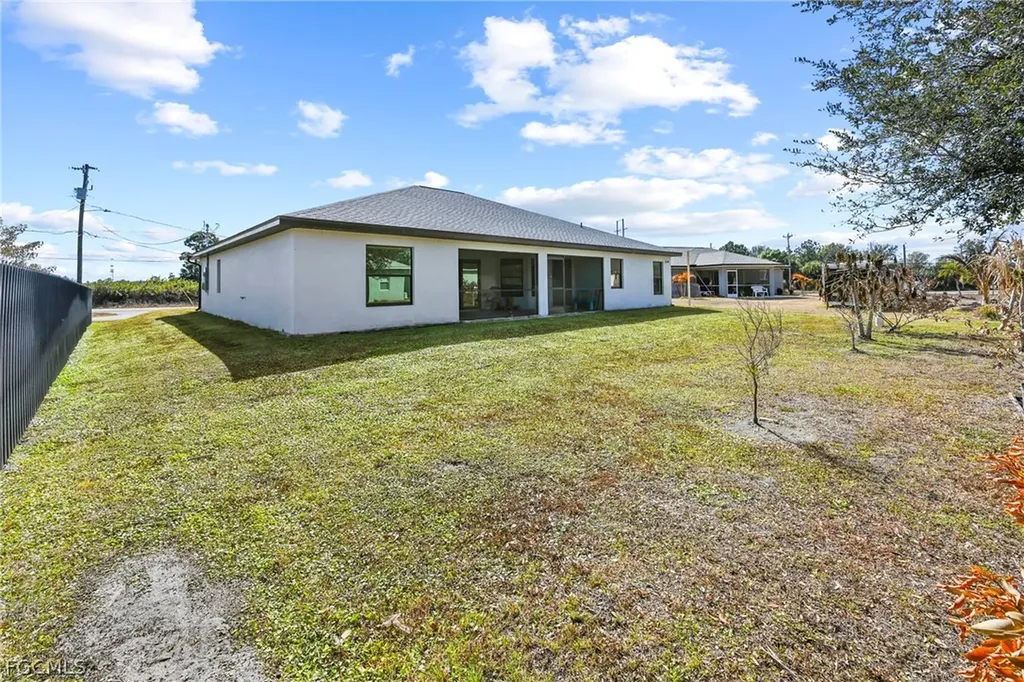 3914 39th Street SW Lehigh Acres FL 33976