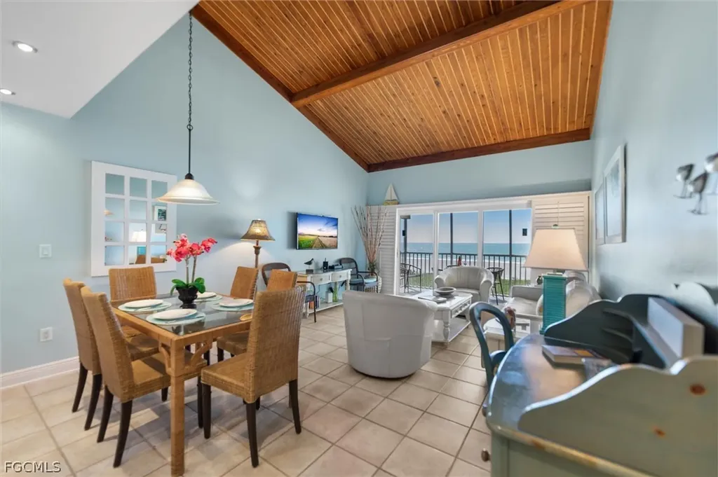 2030 Gulf Beach Villas Captiva FL 33924