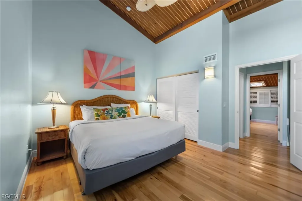 2030 Gulf Beach Villas Captiva FL 33924