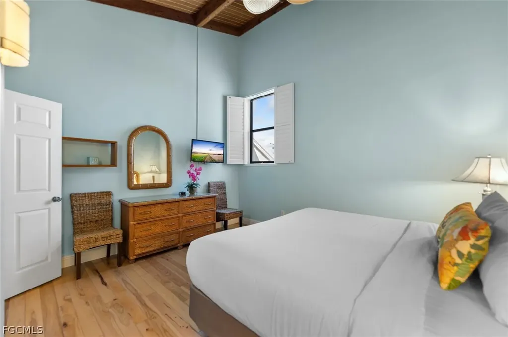 2030 Gulf Beach Villas Captiva FL 33924