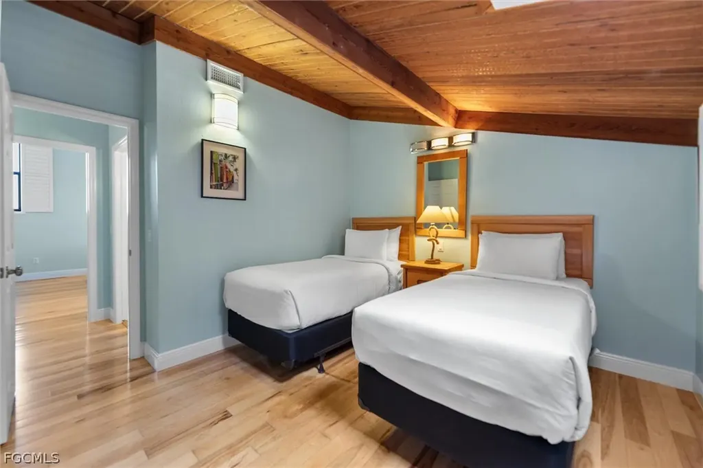 2030 Gulf Beach Villas Captiva FL 33924
