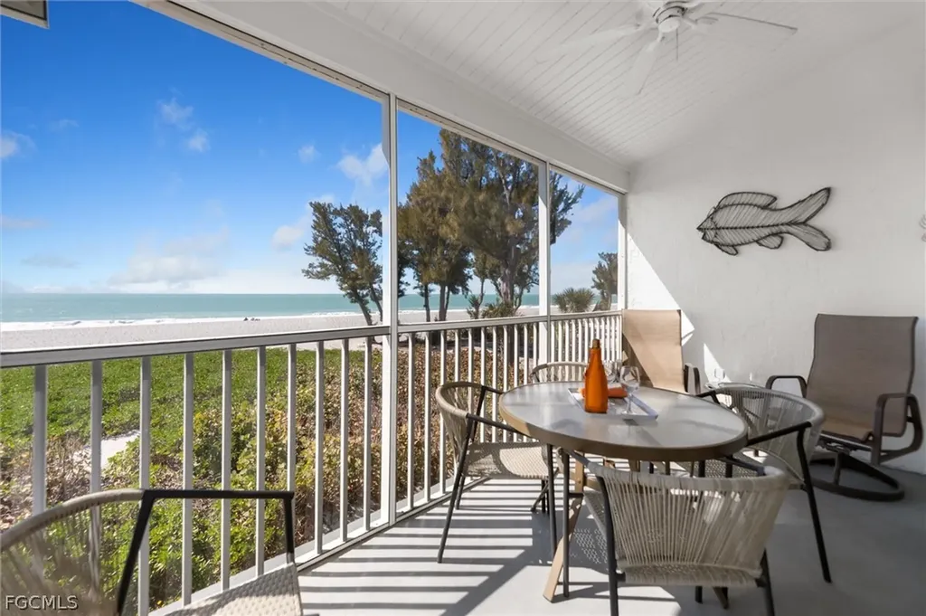 2030 Gulf Beach Villas Captiva FL 33924