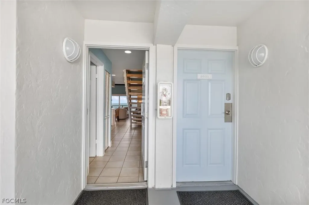 2030 Gulf Beach Villas Captiva FL 33924