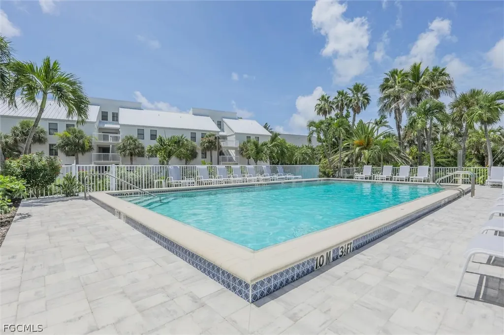 2030 Gulf Beach Villas Captiva FL 33924