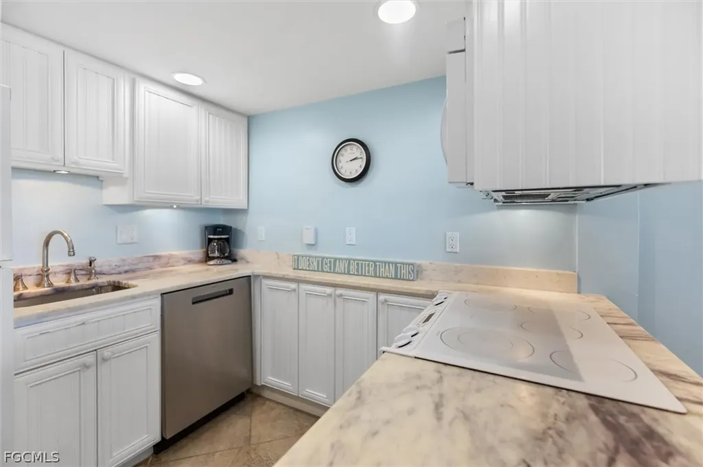 2030 Gulf Beach Villas Captiva FL 33924