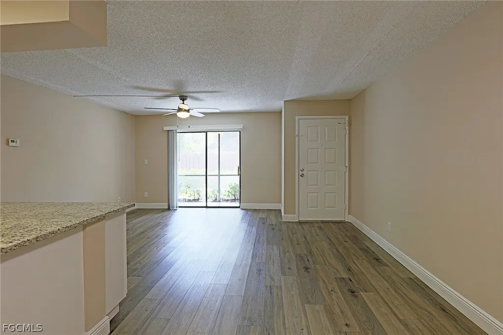 5319 Summerlin Road Fort Myers FL 33919