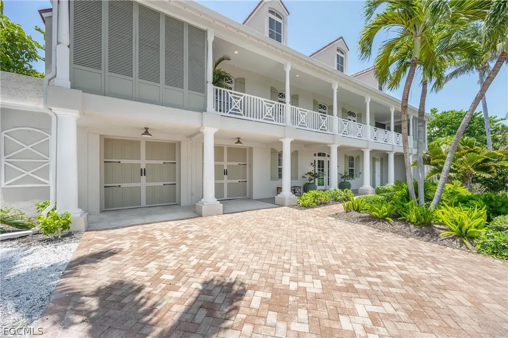 528 Lighthouse Way Sanibel FL 33957