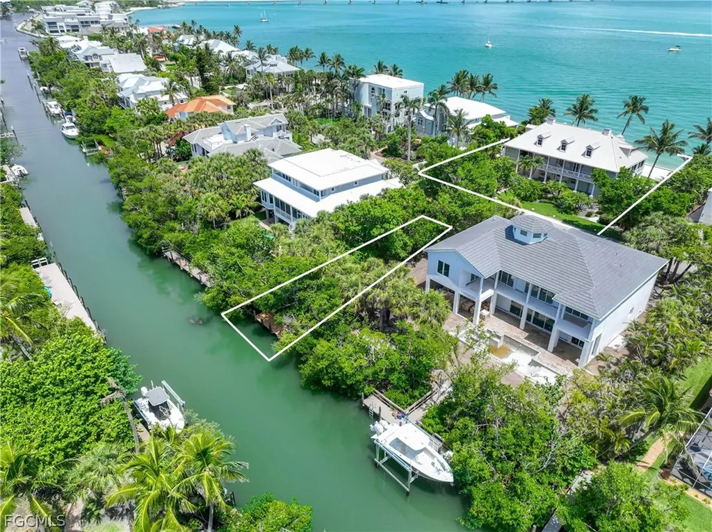 528 Lighthouse Way Sanibel FL 33957