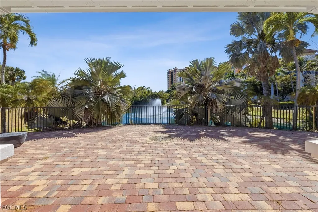 5803 Overseas Way Cape Coral FL 33914