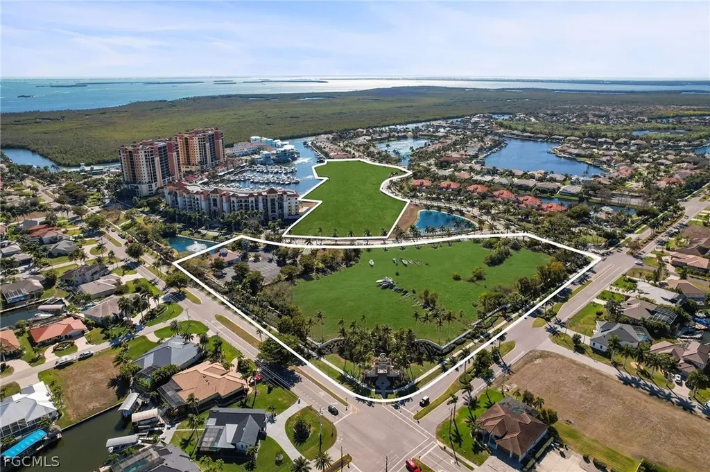 5803 Overseas Way Cape Coral FL 33914