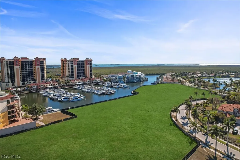 5803 Overseas Way Cape Coral FL 33914