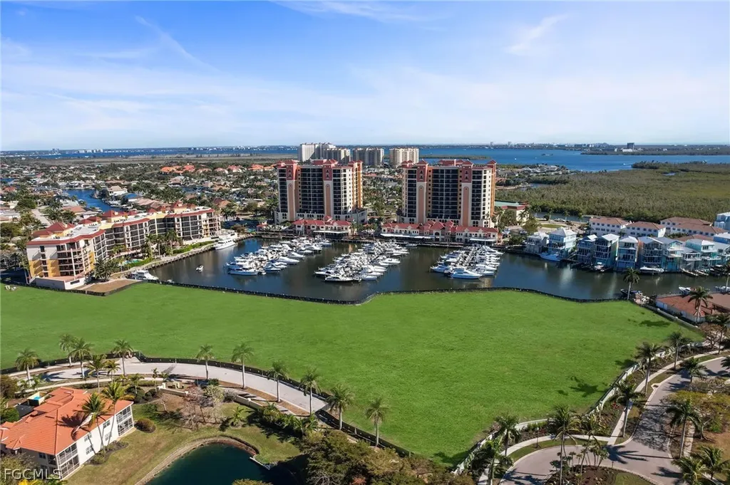 5803 Overseas Way Cape Coral FL 33914