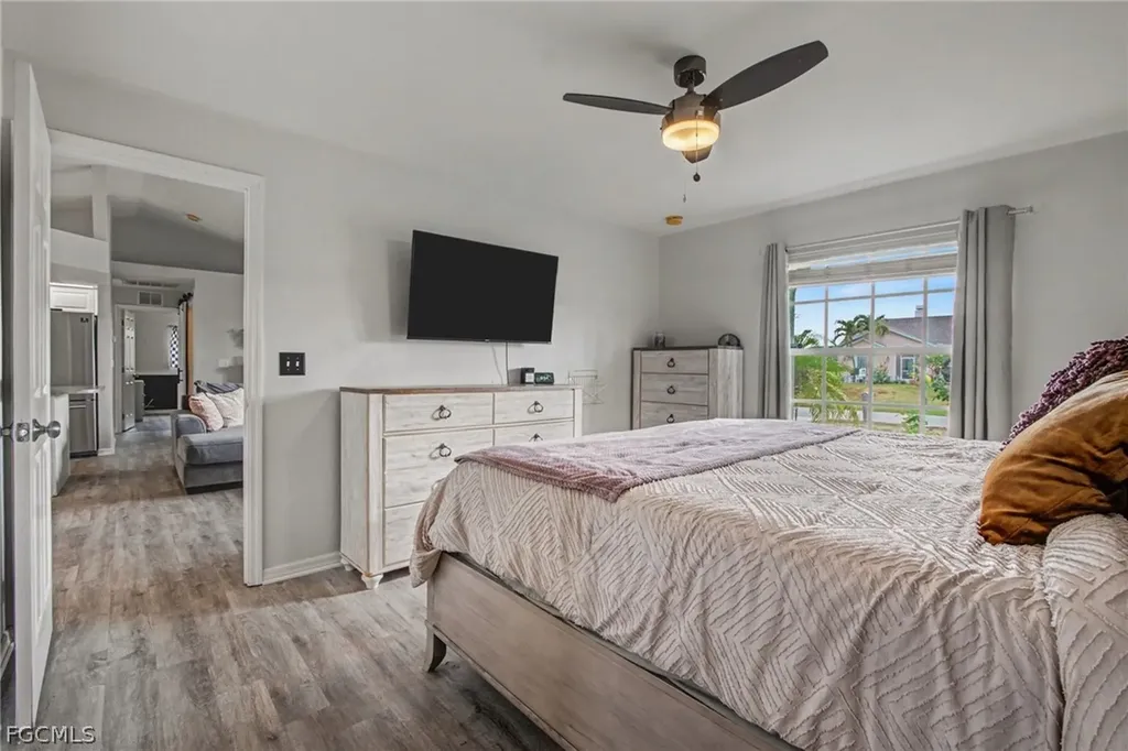 2706 SW 3rd Place Cape Coral FL 33914