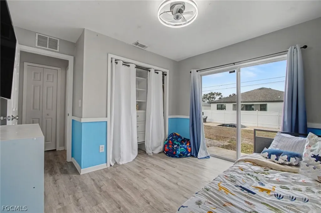 2706 SW 3rd Place Cape Coral FL 33914