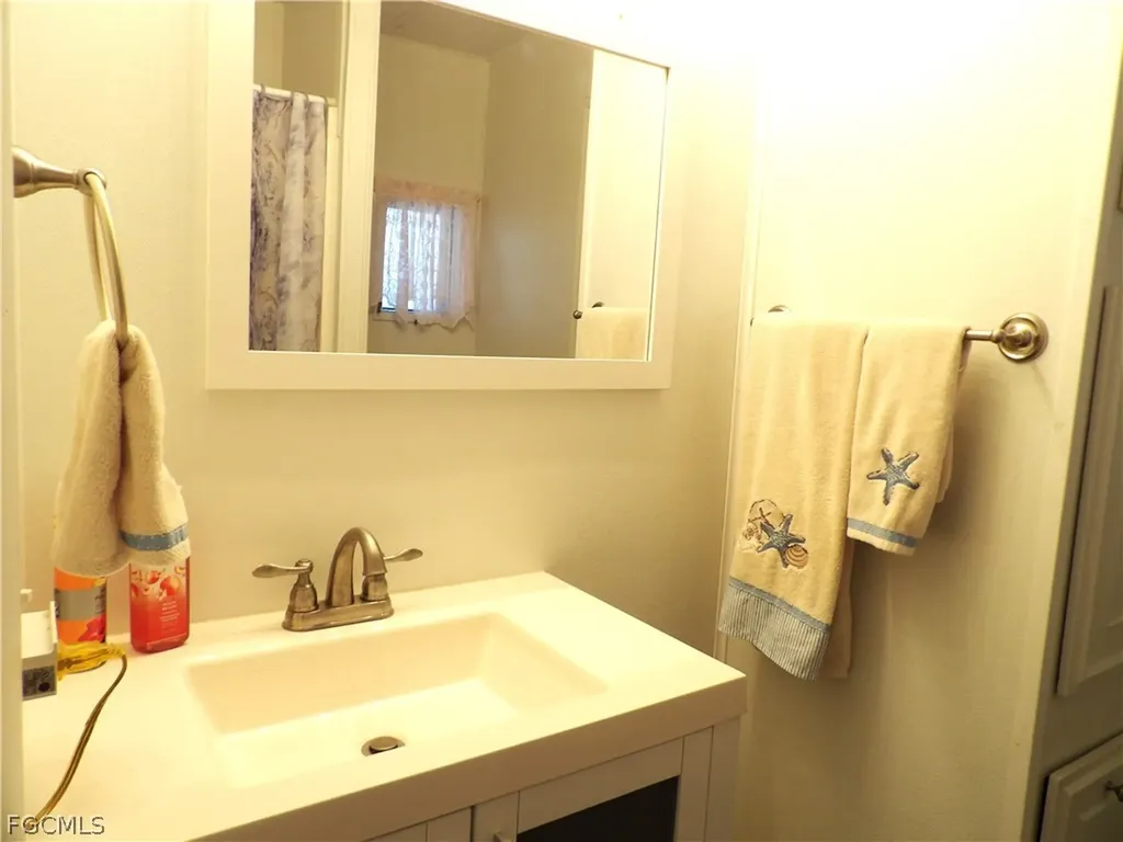 563 Timber Lane S North Fort Myers FL 33917