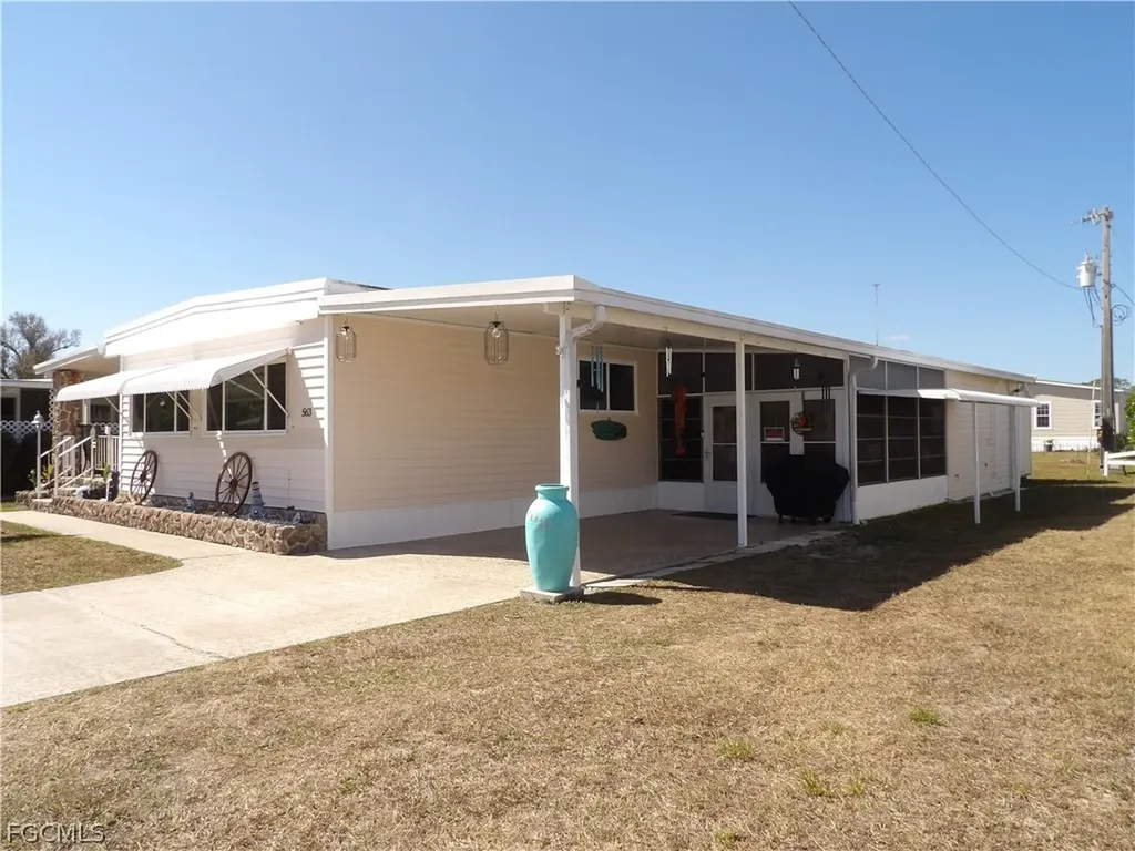 563 Timber Lane S North Fort Myers FL 33917