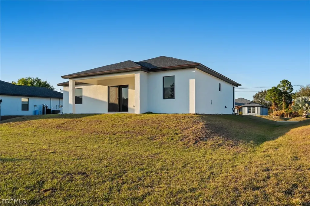 2511 12th Street SW Lehigh Acres FL 33976