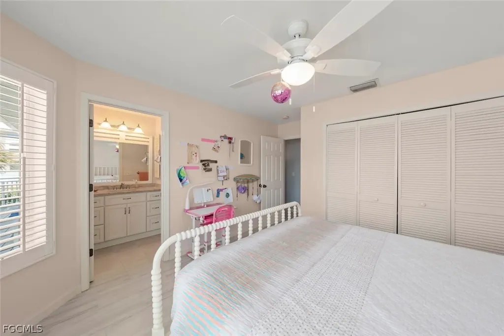 1360 Jamaica Drive Sanibel FL 33957