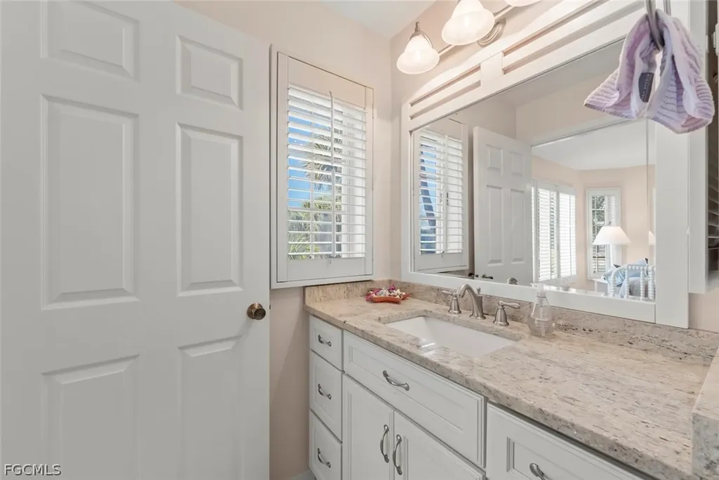 1360 Jamaica Drive Sanibel FL 33957