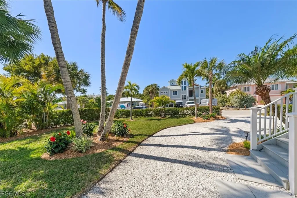1360 Jamaica Drive Sanibel FL 33957