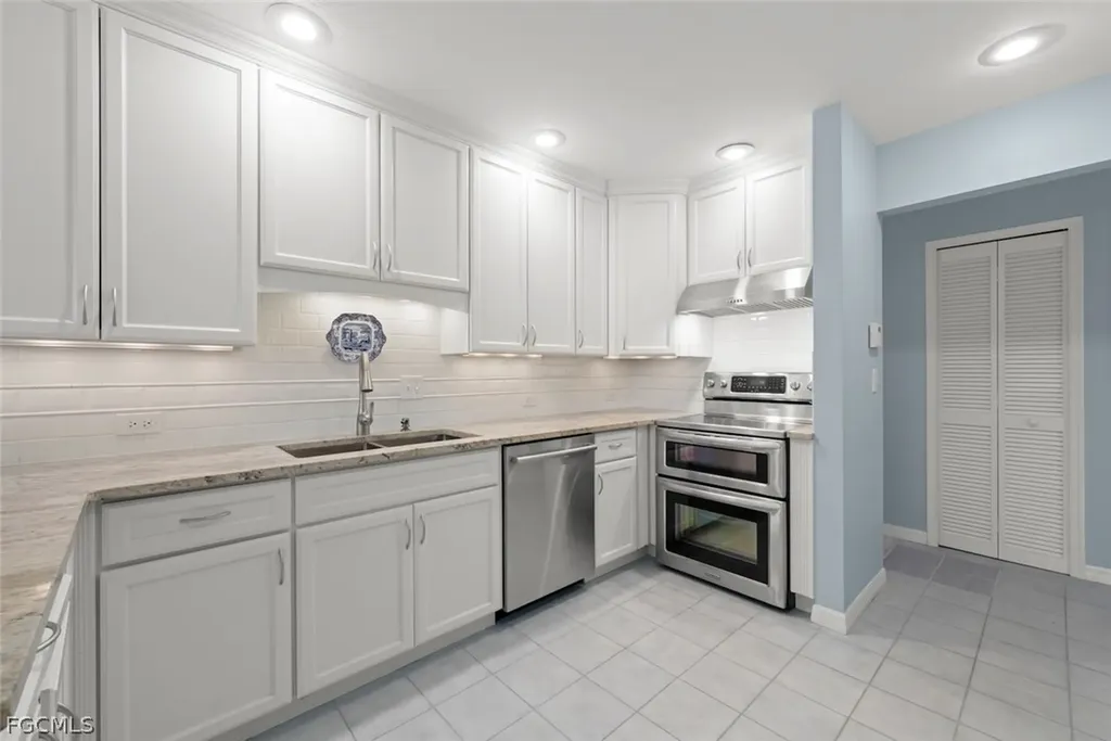 1360 Jamaica Drive Sanibel FL 33957