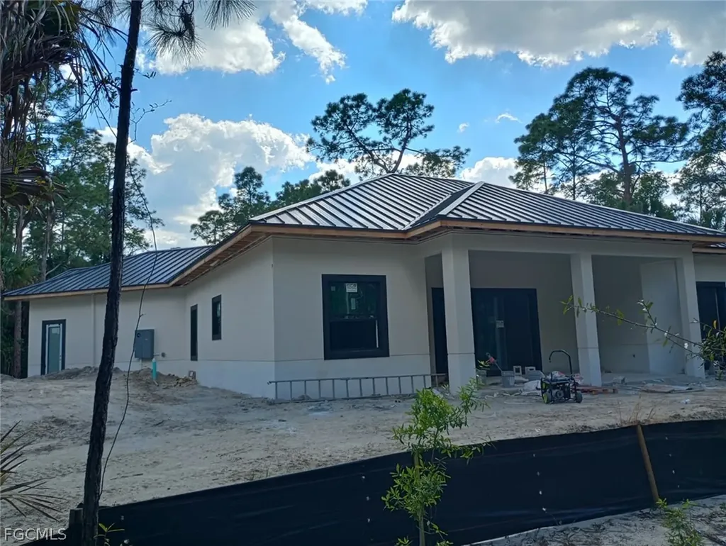159 12th Avenue NE Naples FL 34120