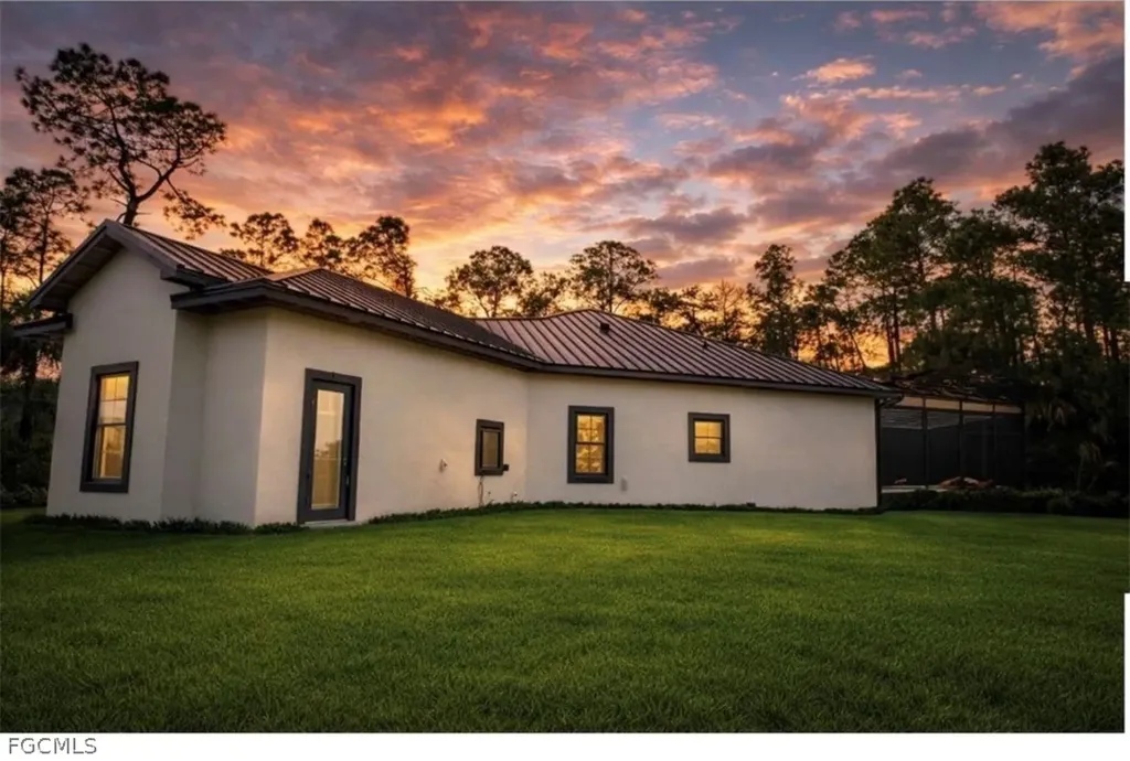 159 12th Avenue NE Naples FL 34120