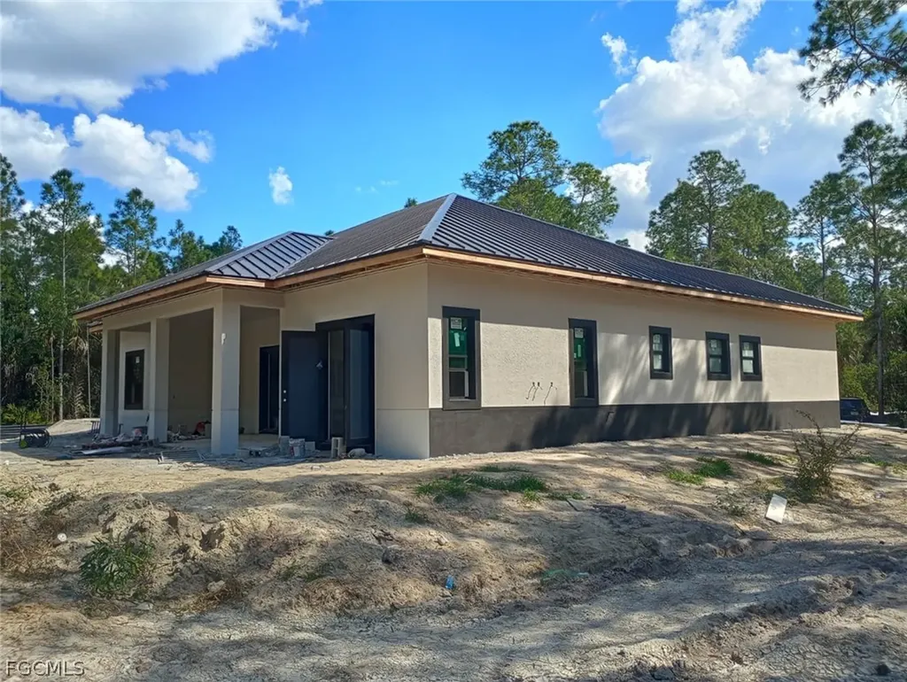 159 12th Avenue NE Naples FL 34120