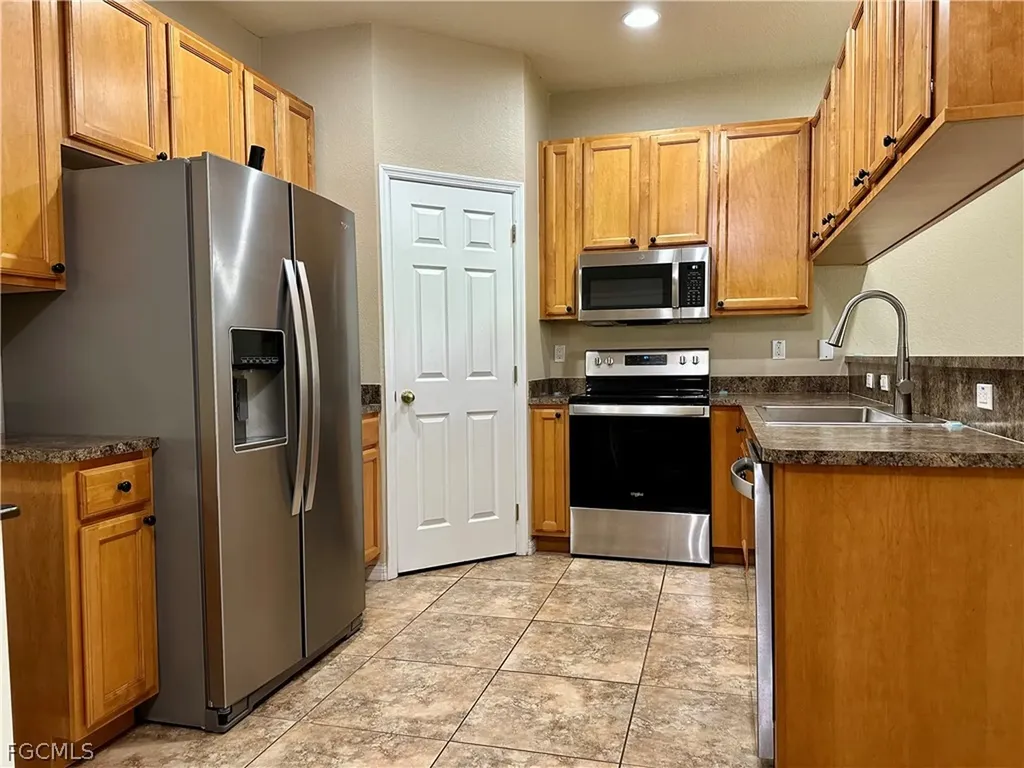 14122 Danpark Loop Fort Myers FL 33912