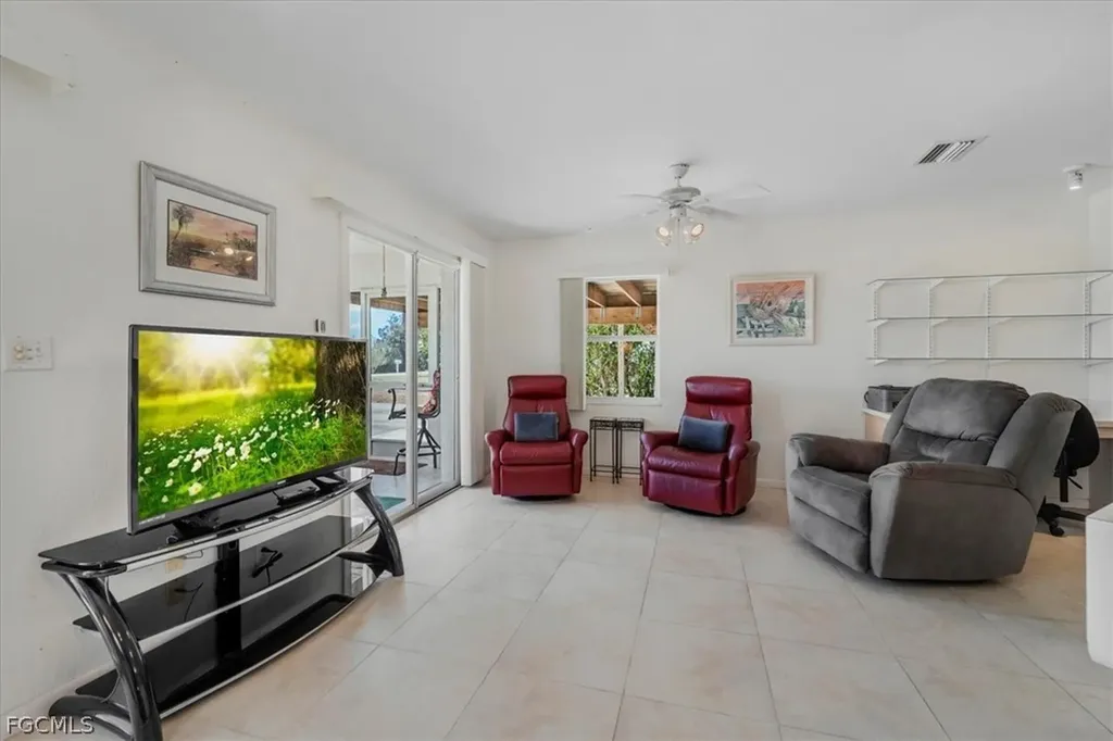 1079 Lock Lane Moore Haven FL 33471