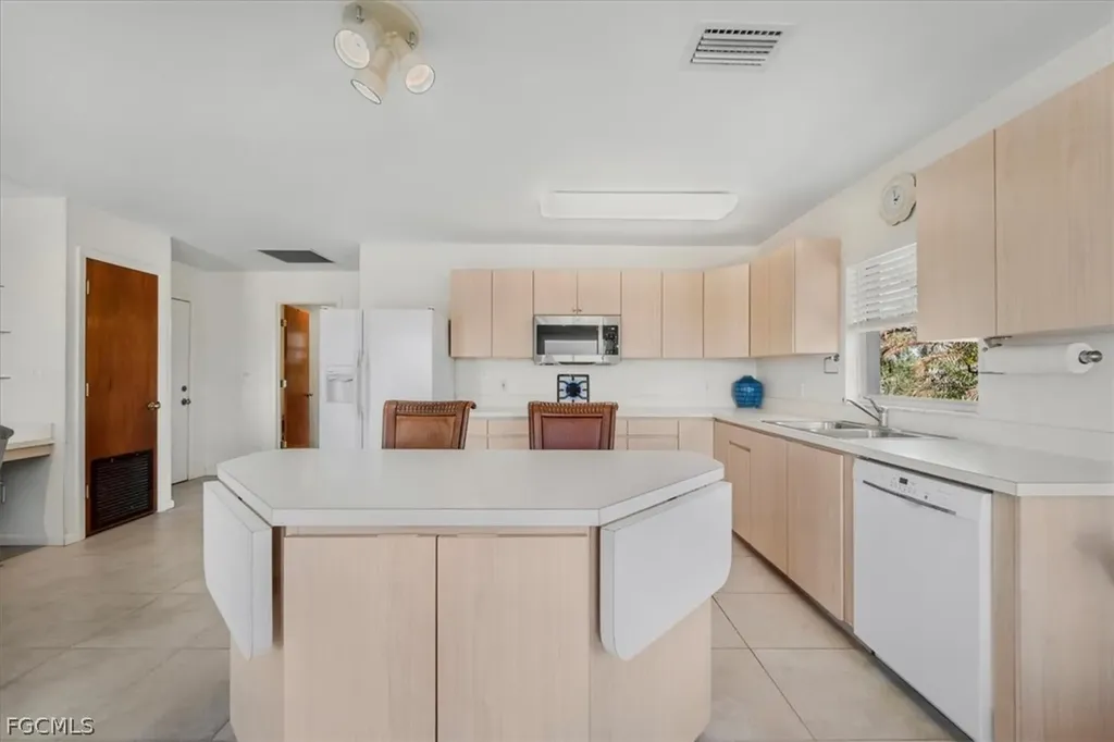 1079 Lock Lane Moore Haven FL 33471