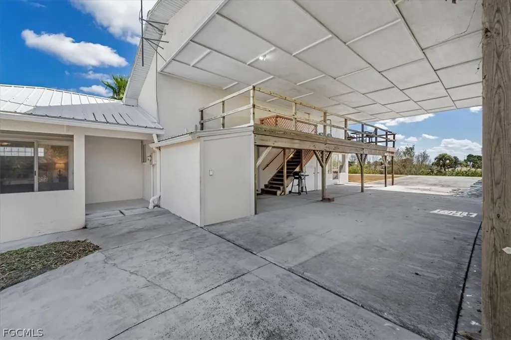 1079 Lock Lane Moore Haven FL 33471