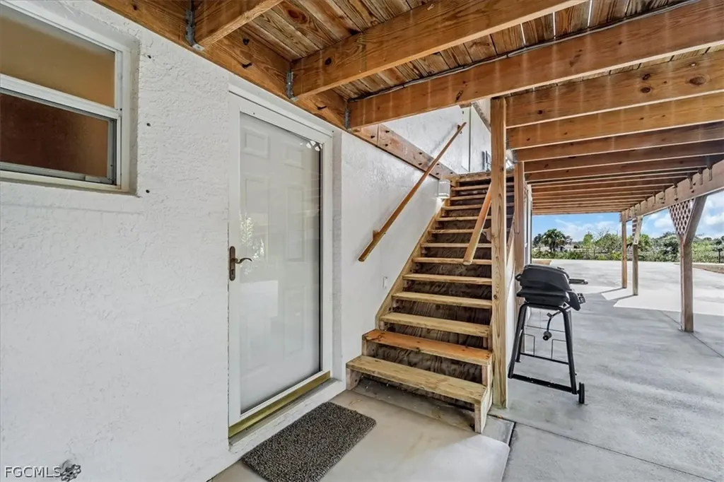 1079 Lock Lane Moore Haven FL 33471