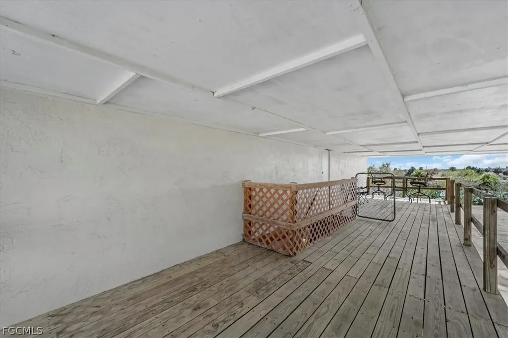 1079 Lock Lane Moore Haven FL 33471