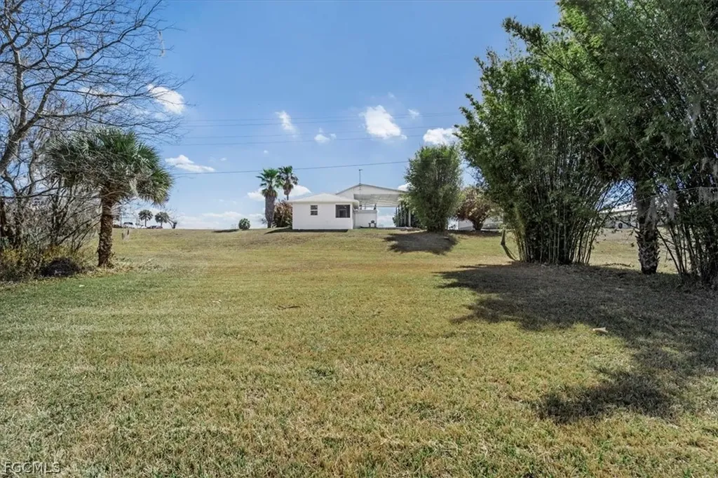 1079 Lock Lane Moore Haven FL 33471