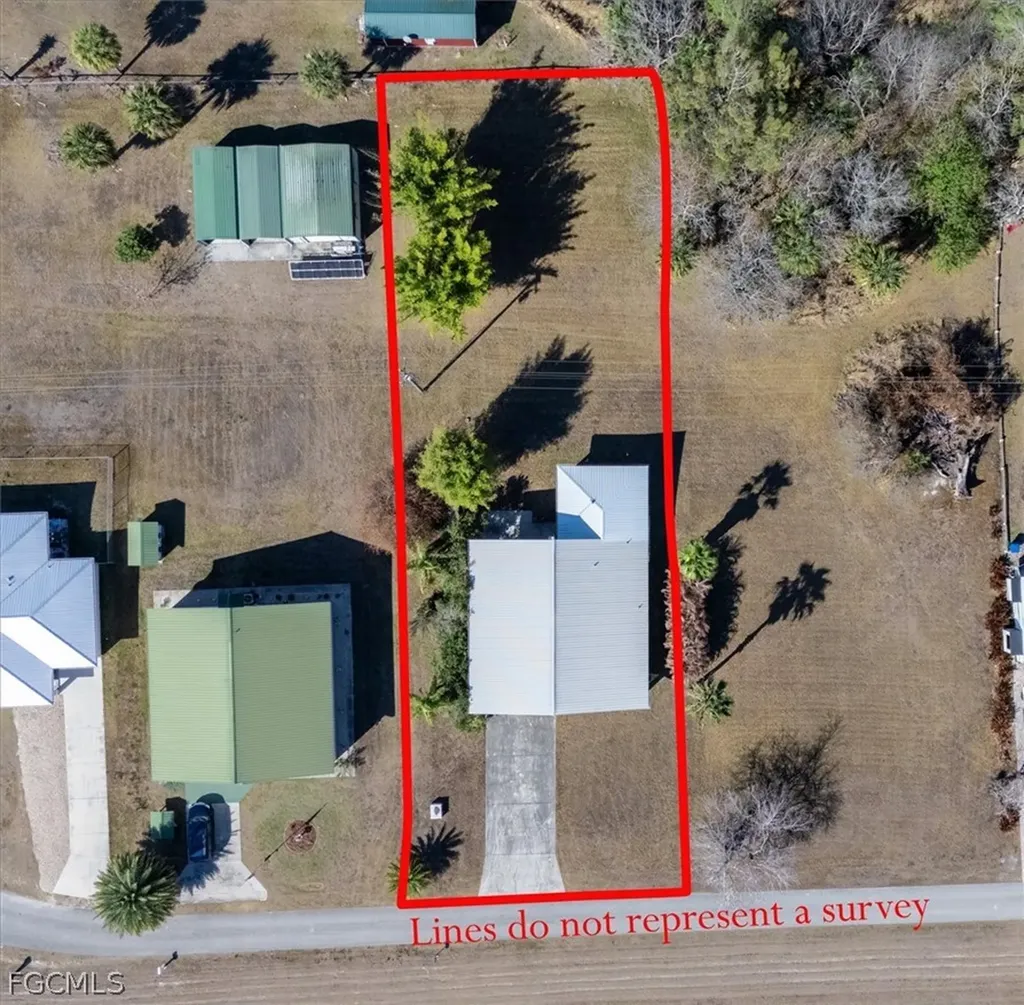 1079 Lock Lane Moore Haven FL 33471