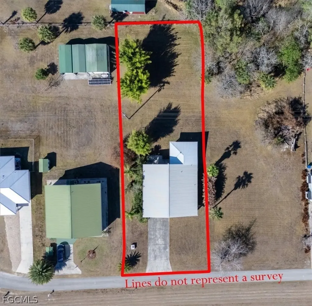 1079 Lock Lane Moore Haven FL 33471